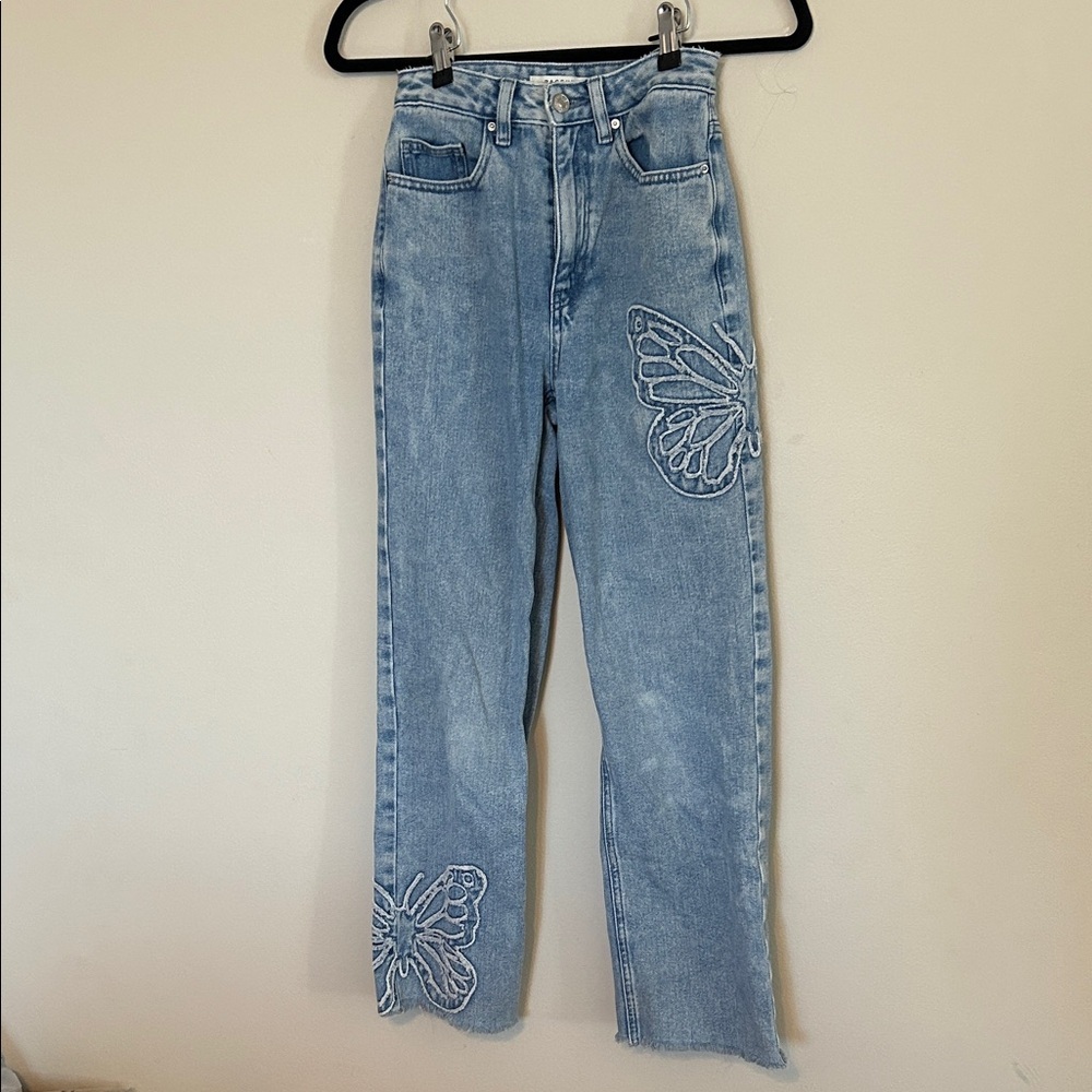 PacSun 90’s Boyfriend Light Blue Straight Leg Jeans with Butterfly Embroidery